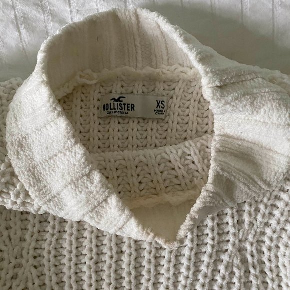 White Mock Neck Chenille Knit Sweater - Picture 4 of 4